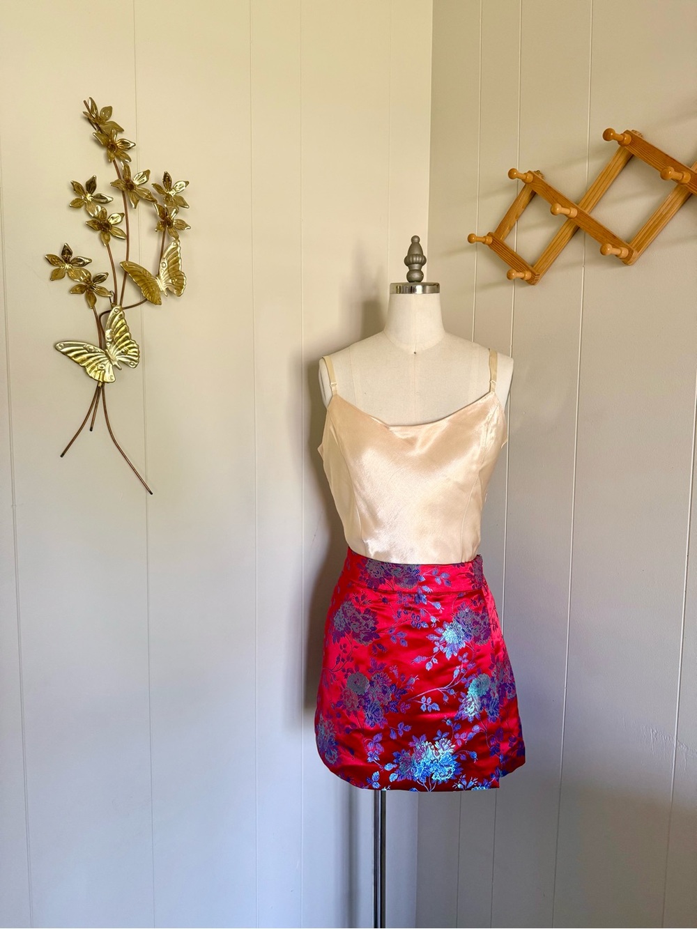 NWT En Créme Satin Floral Jacquard mini skort